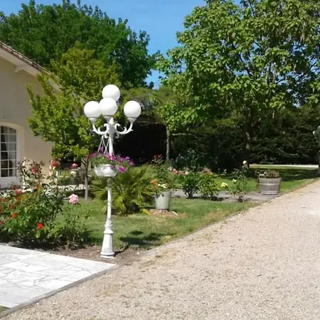 Maison De 3 Avec Piscine Partagee Jardin Amenage Et Wifi A